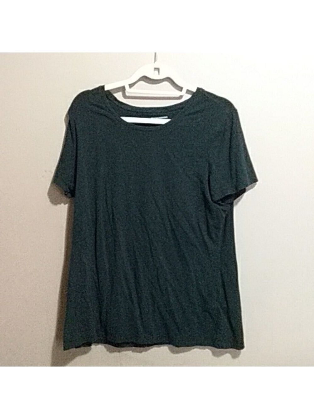 Amazon essentials tshirt size xl